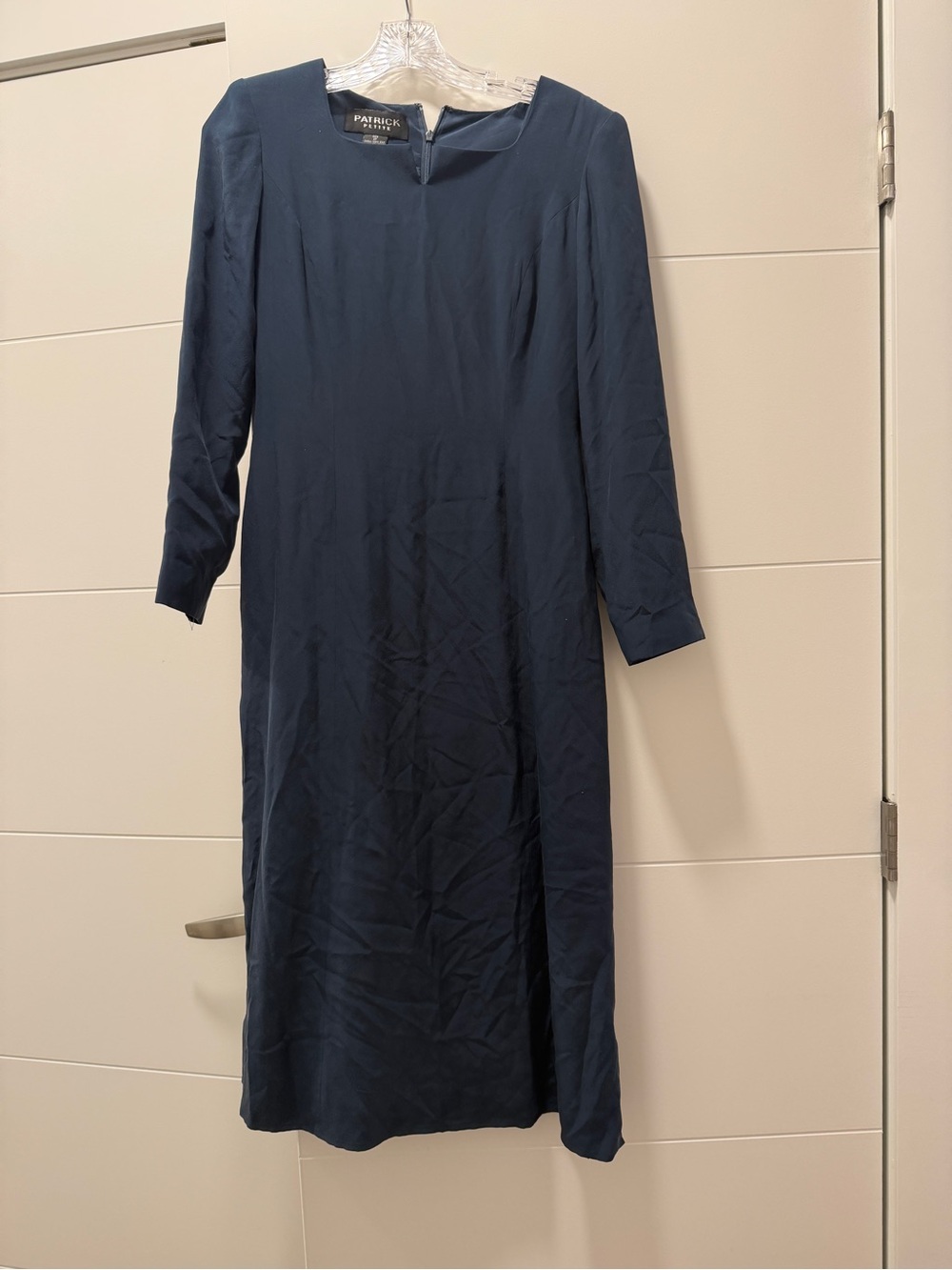 Navy Long Sleeve Midi Dress — Elegant Crewneck